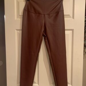 Elegant Brown High-Waisted Leggings